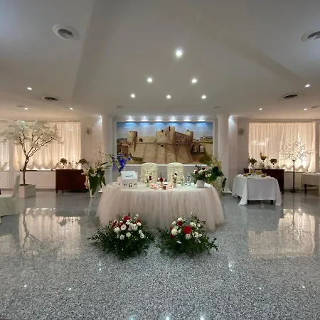 Venusia 3*
